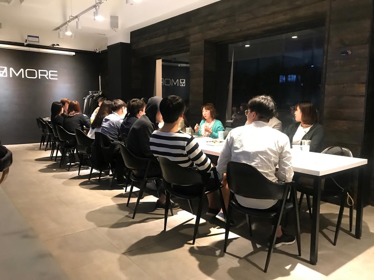 Sum Guesthouse Nampo Garosugil Busan Luaran gambar